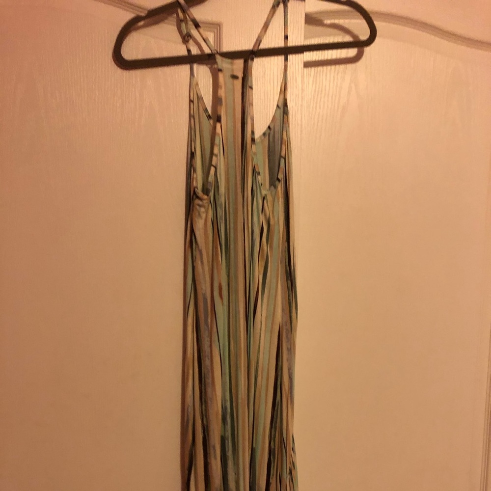 Small O’Neill Dress - Picture 2 of 3